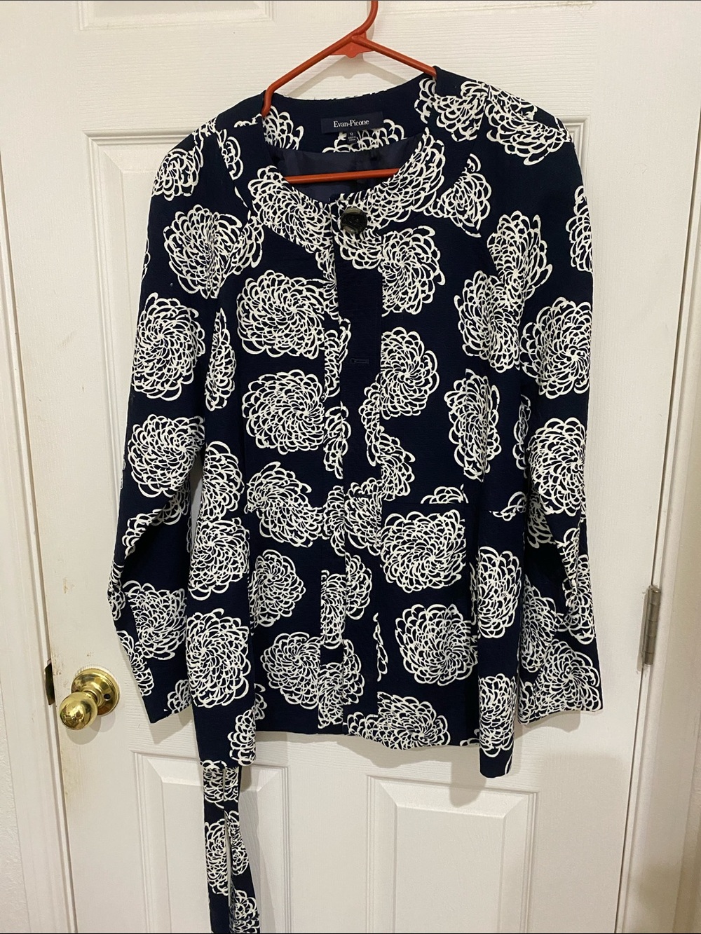 Evan Picone Navy and White Floral-Print Button Front Top